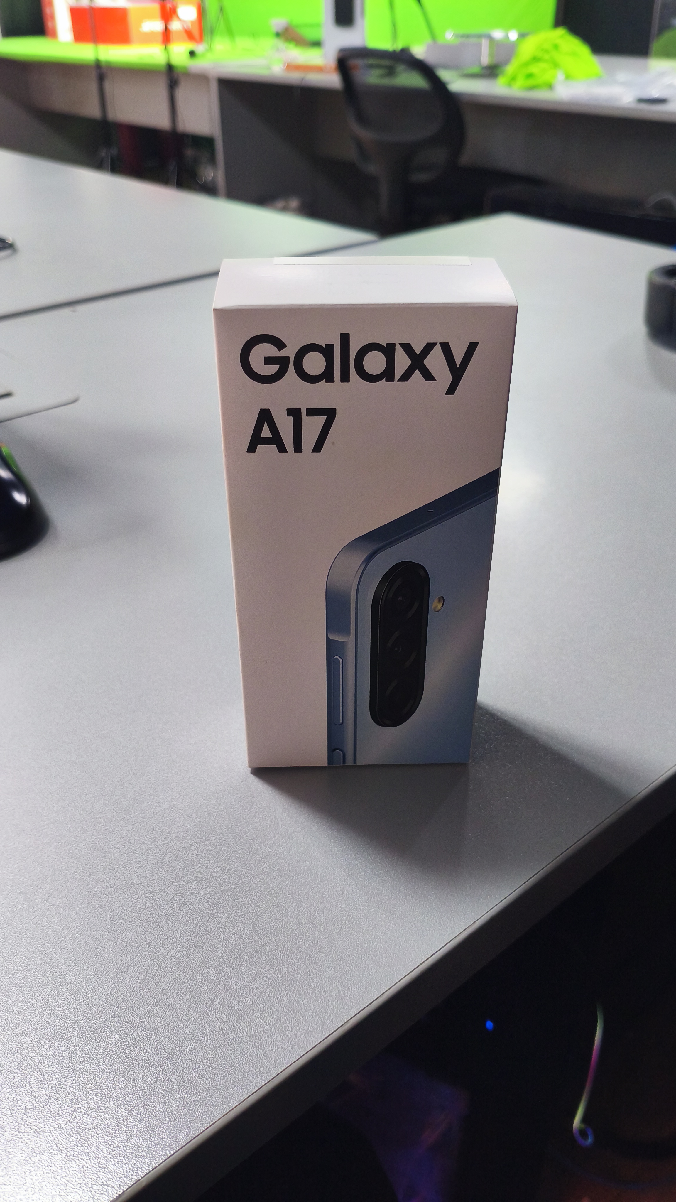Smartphone  Samsung A17 128GB  4RAM 4G AZUL